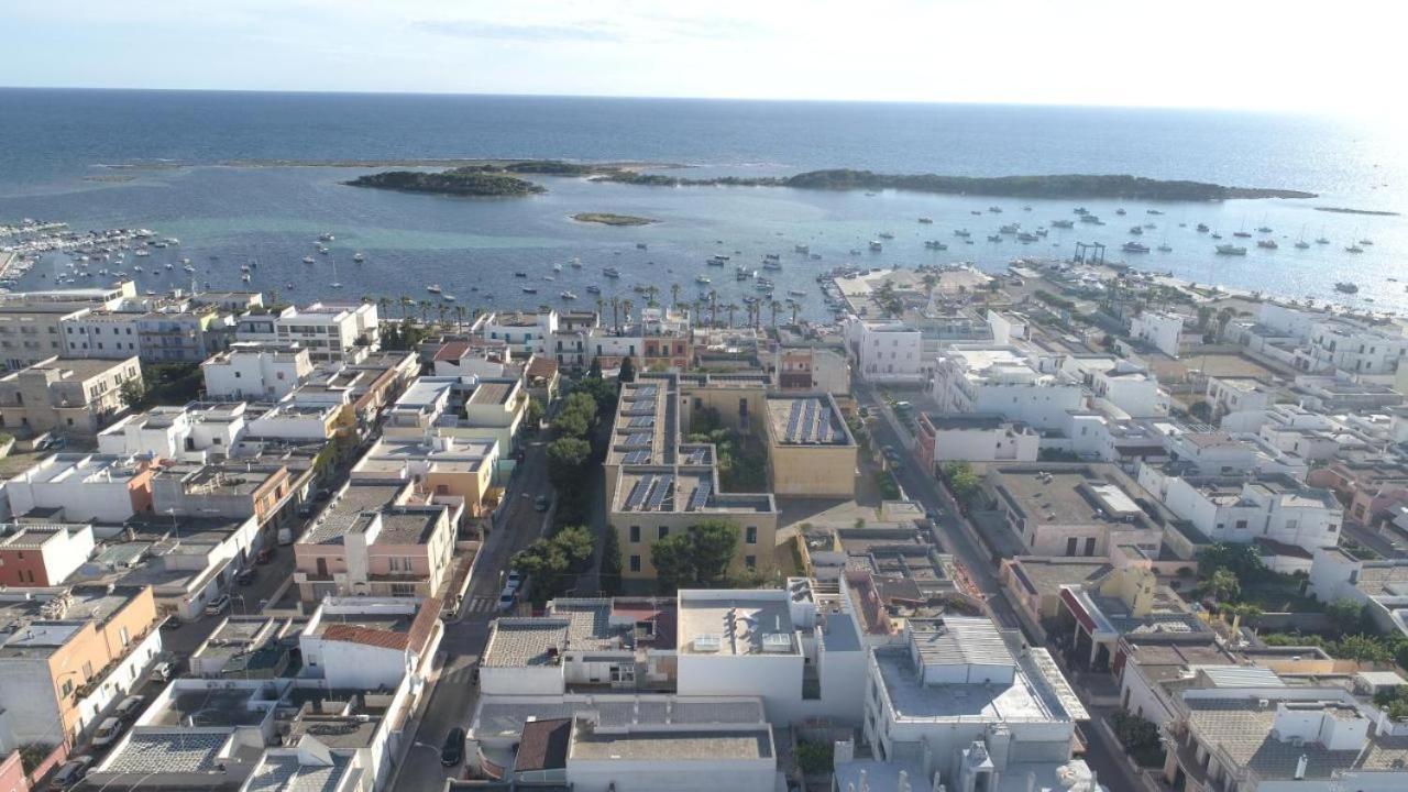 White Aurora Rooms Porto Cesareo Buitenkant foto