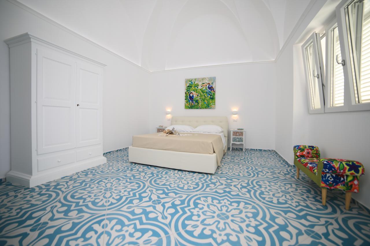White Aurora Rooms Porto Cesareo Buitenkant foto