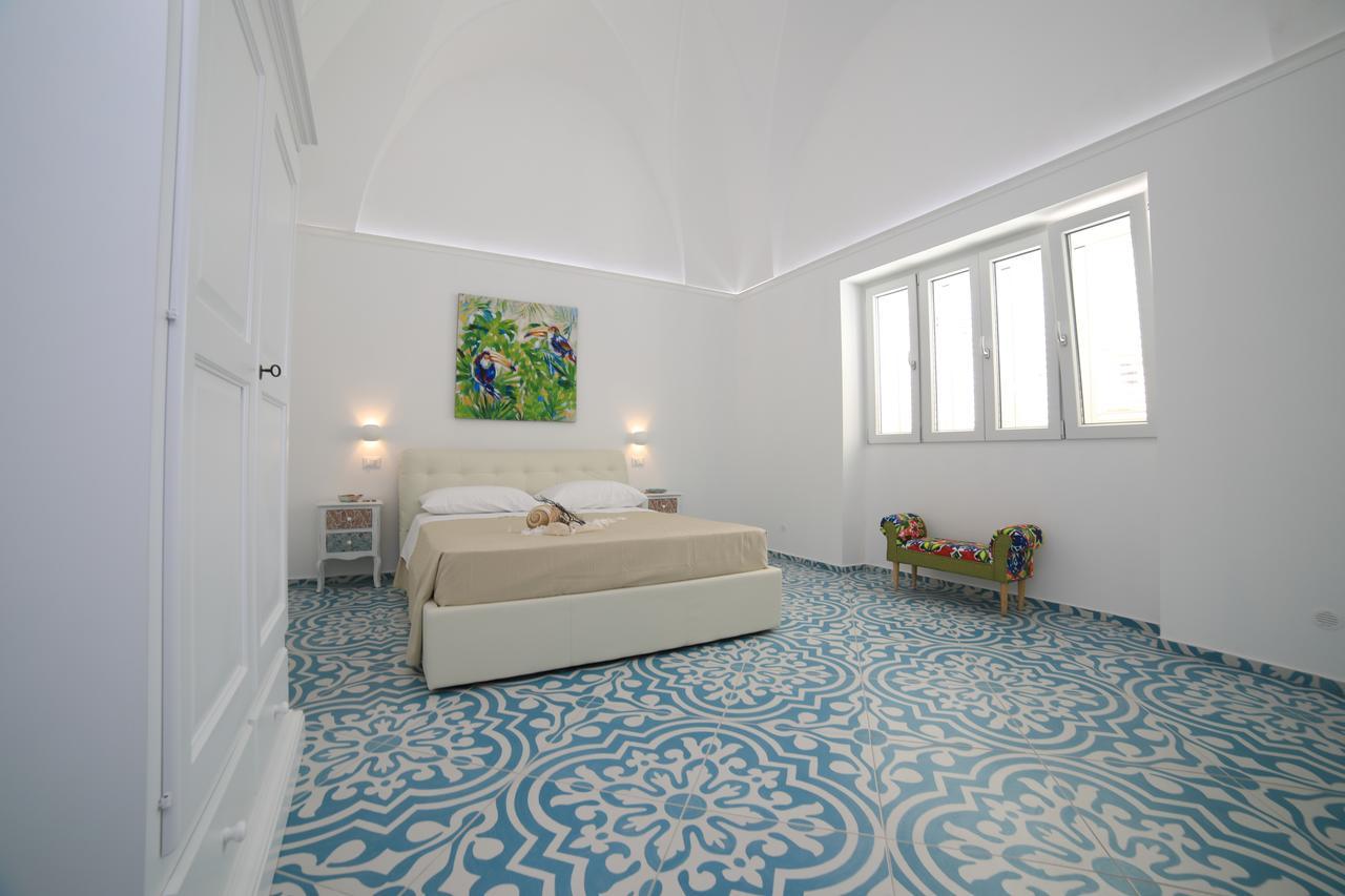 White Aurora Rooms Porto Cesareo Buitenkant foto