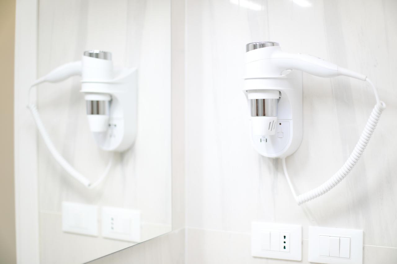 White Aurora Rooms Porto Cesareo Buitenkant foto