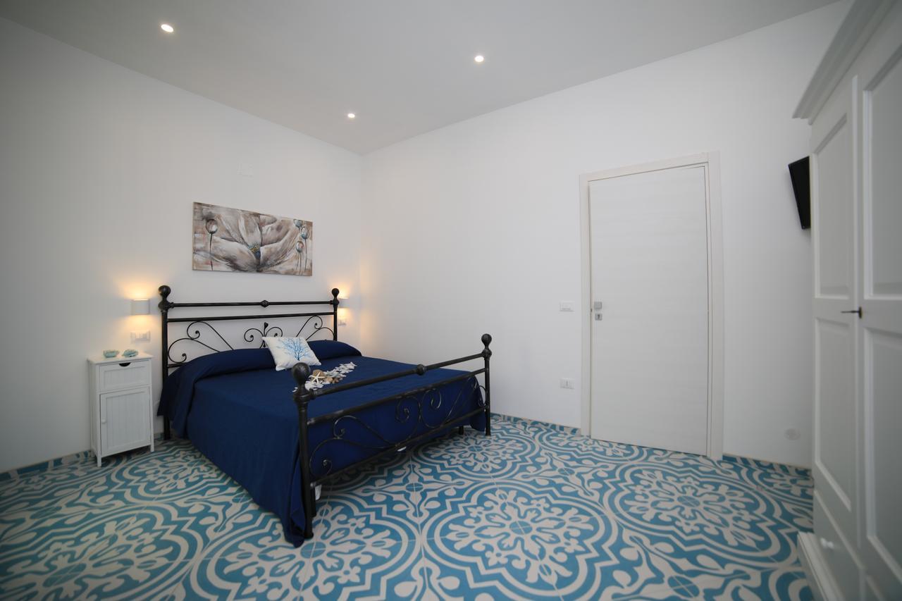 White Aurora Rooms Porto Cesareo Buitenkant foto