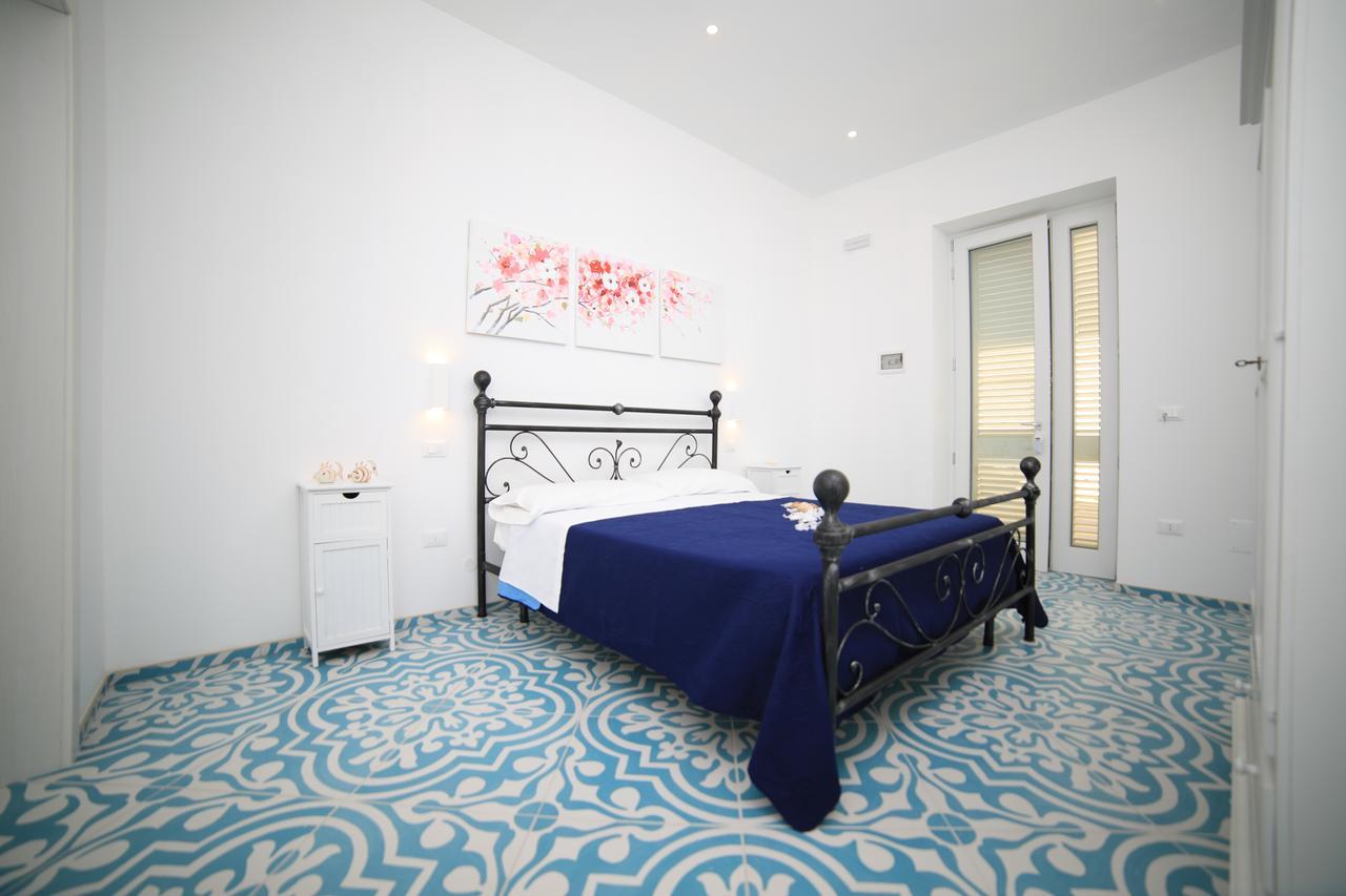 White Aurora Rooms Porto Cesareo Buitenkant foto
