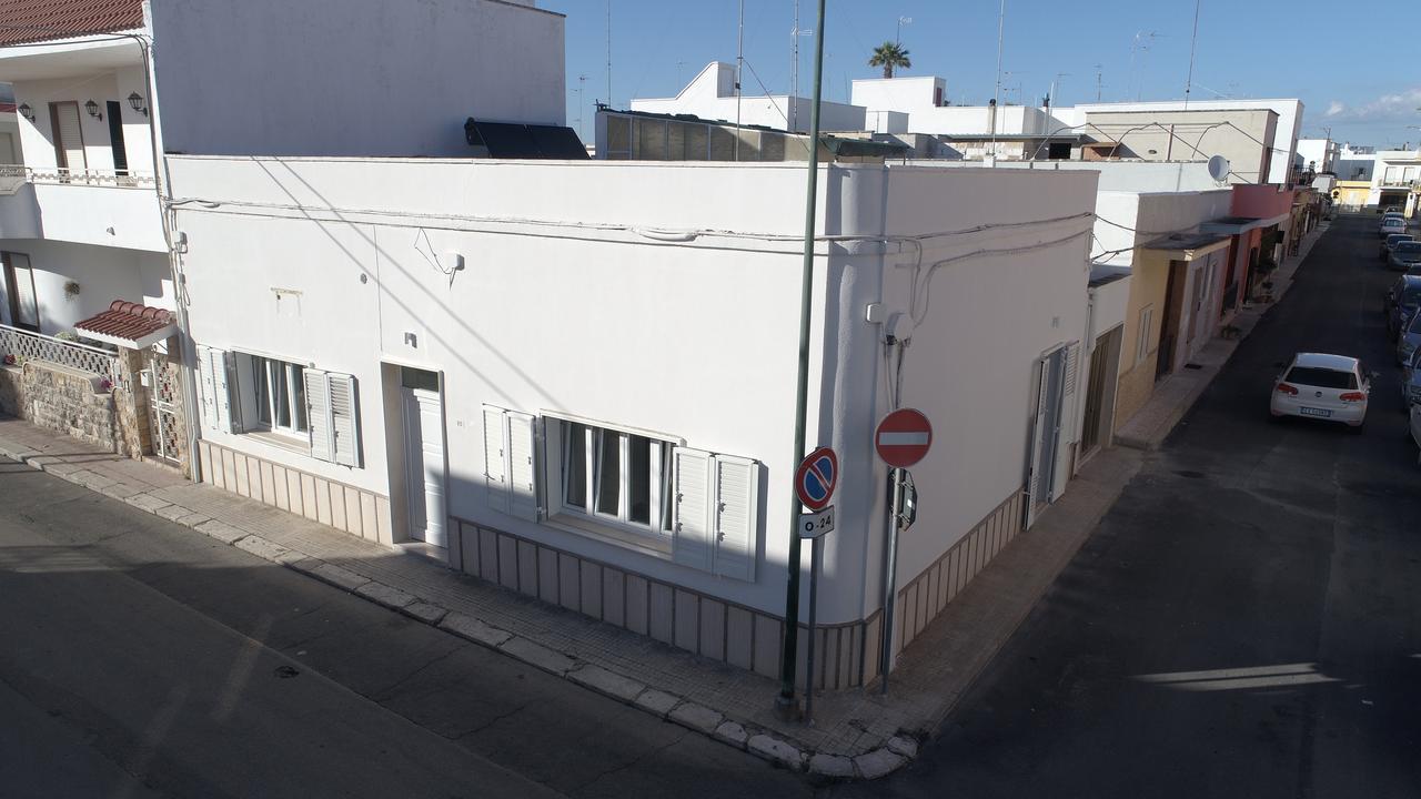 White Aurora Rooms Porto Cesareo Buitenkant foto