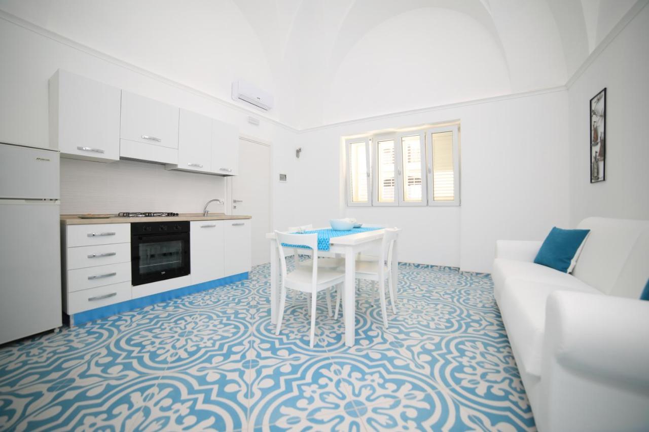 White Aurora Rooms Porto Cesareo Buitenkant foto